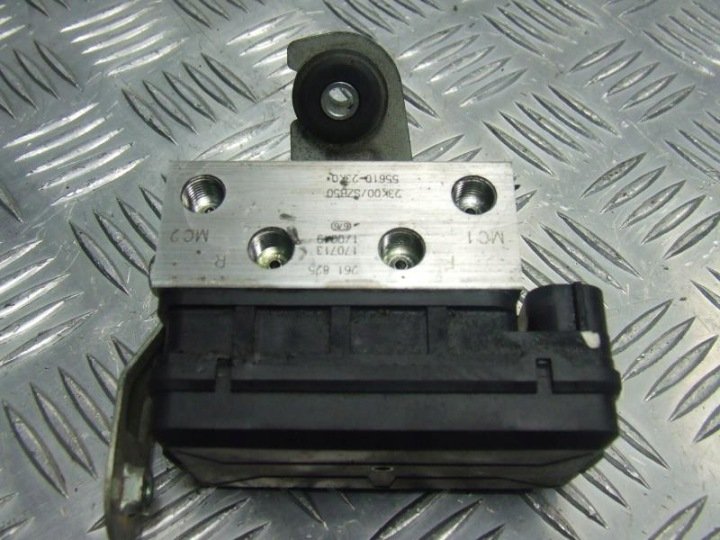 SUZUKI GSX-R 125 L8 POMPA ABS 55610-23K0
