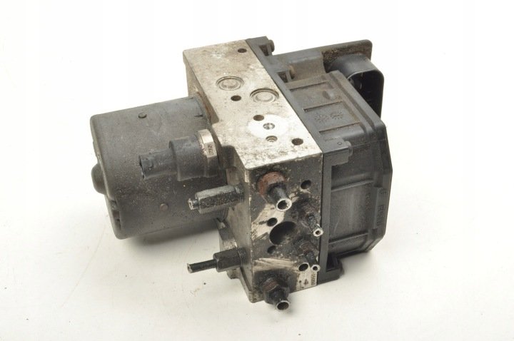 TOYOTA AVENSIS II T25 2.2 POMPA ABS 44540-05050