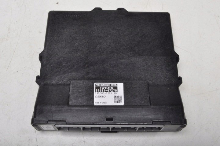 TOYOTA PRIUS III MODUŁ STEROWNIK ECU 89681-47270