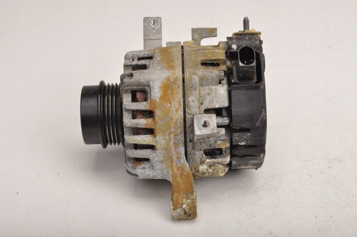 TOYOTA YARIS III 1.5 16V ALTERNATOR 27060-0Y370