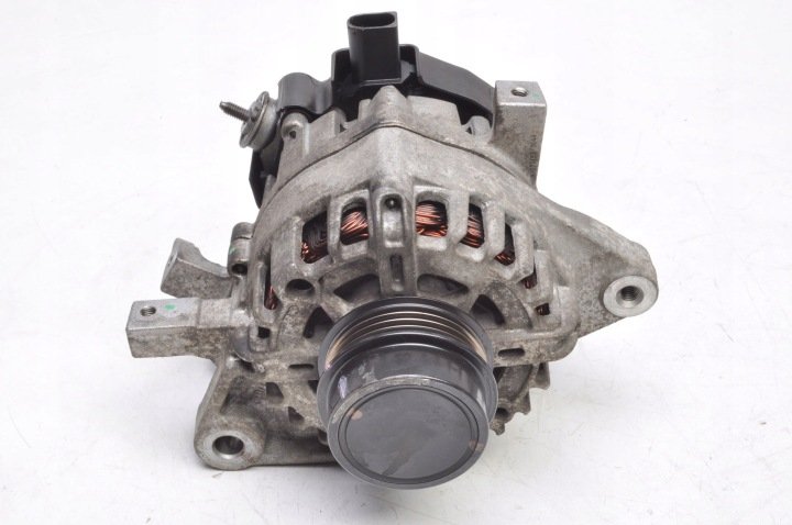 TOYOTA YARIS III 1.5 ALTERNATOR 27060-0Y370