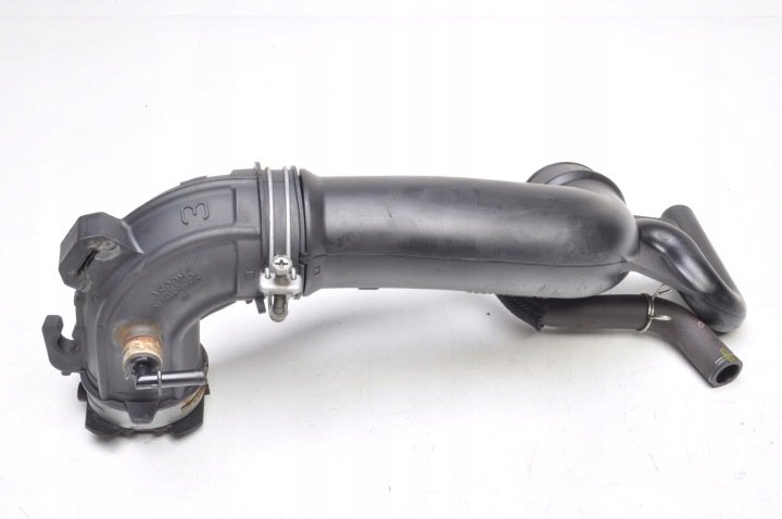 TOYOTA YARIS III 1.5 RURA DOLOT POWIETRZA 17880-47070