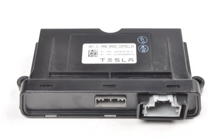 Tesla-Model-S-MODUL-STEROWNIK-HAMULCA-RECZNEGO-1007618-00-D Tesla Model S MODUŁ STEROWNIK HAMULCA RĘCZNEGO 1007618-00-D